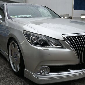 トヨタ・クラウン