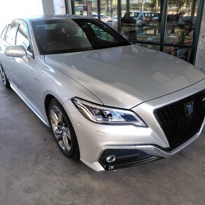 トヨタ・クラウン