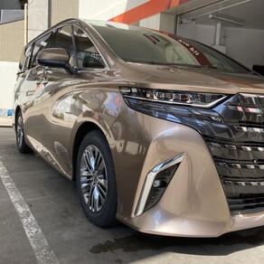 トヨタ・アルファード