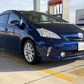 トヨタ・プリウスα