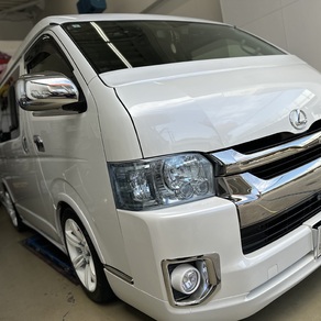 トヨタ・ハイエース (ハイルーフ・スーパーロング)