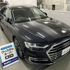 アウディ・A8