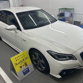 トヨタ・クラウン