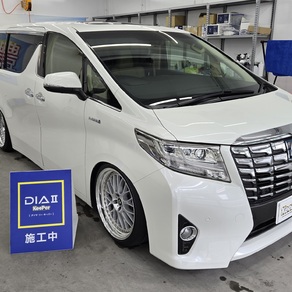 トヨタ・アルファード