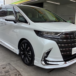 トヨタ・アルファード