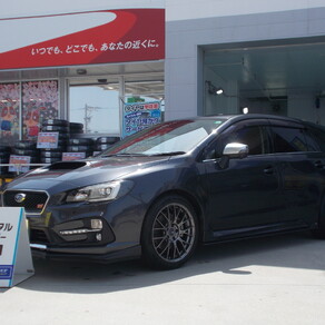 スバル・レヴォーグ