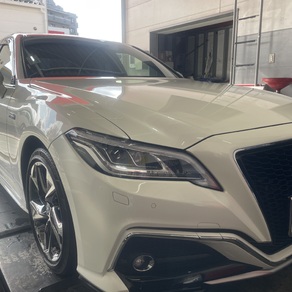 トヨタ・クラウン