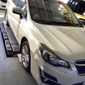 スバル・インプレッサ