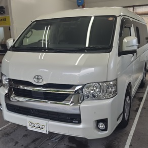 トヨタ・ハイエース(ワイド・ミドルルーフ)