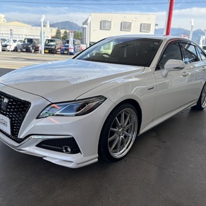 トヨタ・クラウン