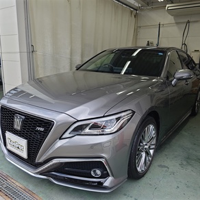 トヨタ・クラウン