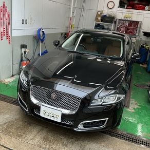 ジャガー・XJL