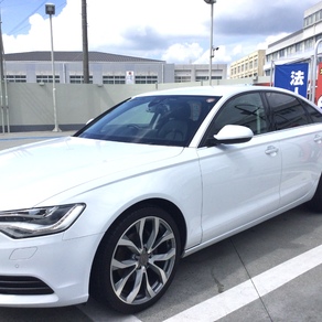 アウディ・A8