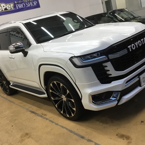 トヨタ・ランドクルーザー300