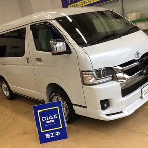 トヨタ・ハイエース(ワイド・ミドルルーフ)