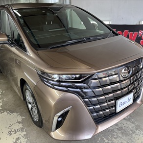 トヨタ・アルファード