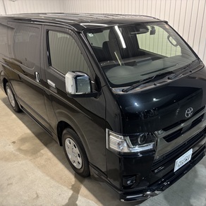 トヨタ・ハイエース (ハイルーフ・スーパーロング)