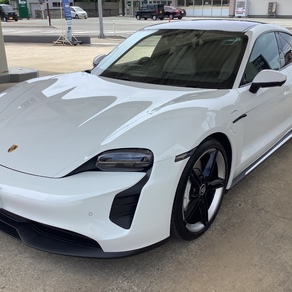 ポルシェ・タイカン