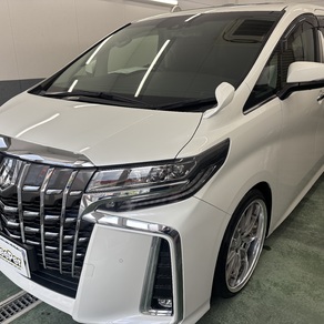 トヨタ・アルファード