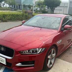 ジャガー・XE