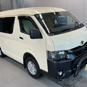 トヨタ・ハイエース(ワイド・ミドルルーフ)