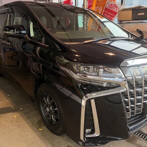 トヨタ・アルファード