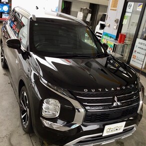 三菱・アウトランダー