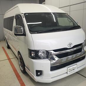 トヨタ・ハイエース (ハイルーフ・スーパーロング)