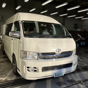 トヨタ・ハイエース (ハイルーフ・スーパーロング)