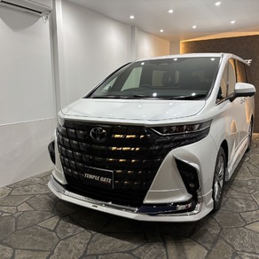 トヨタ・アルファード