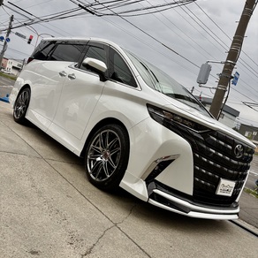 トヨタ・アルファード