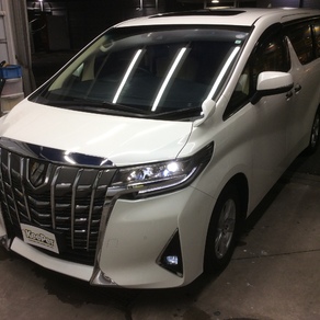 トヨタ・アルファード