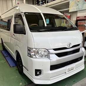 トヨタ・ハイエース (ハイルーフ・スーパーロング)