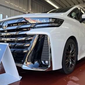 トヨタ・ヴェルファイア