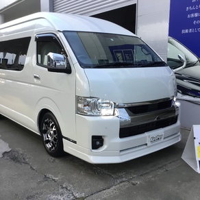 トヨタ・ハイエース (ハイルーフ・スーパーロング)