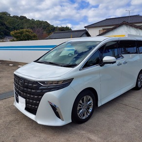 トヨタ・アルファード