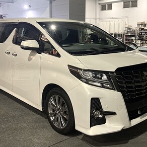 トヨタ・アルファード