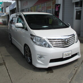 トヨタ・アルファード