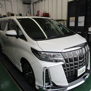 トヨタ・アルファード