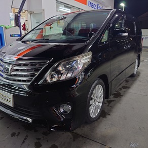 トヨタ・アルファード