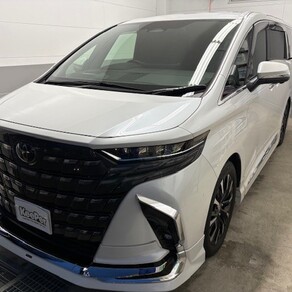 トヨタ・アルファード