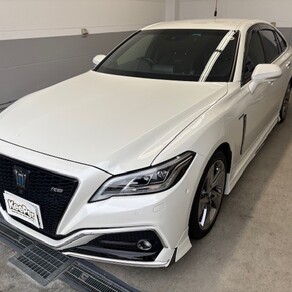 トヨタ・クラウン