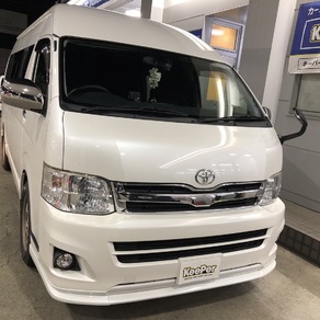 トヨタ・ハイエース (ハイルーフ・スーパーロング)