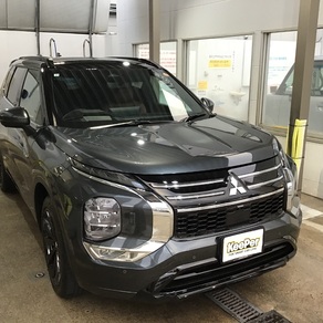 三菱・アウトランダー