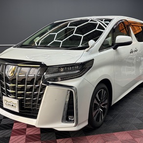 トヨタ・アルファード