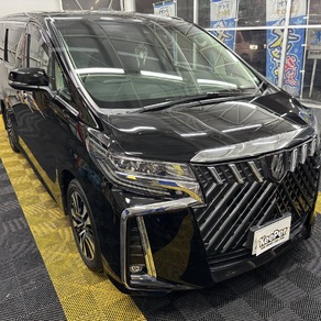 トヨタ・アルファード