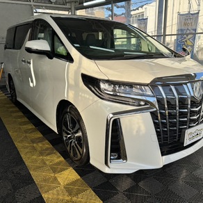トヨタ・アルファード