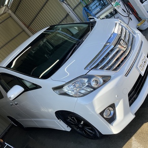 トヨタ・アルファード