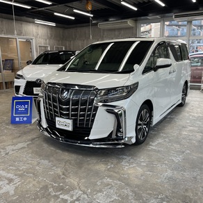 トヨタ・アルファード