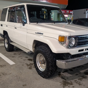 トヨタ・ランドクルーザー70